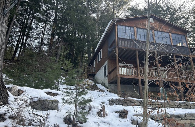Beautiful summer home on Lake George 17 acres private dock very relaxing n