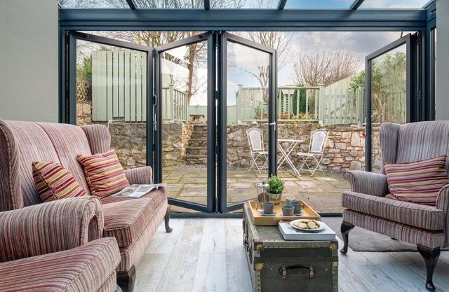 Beautiful villa for 6 guests with WIFI, TV and pets allowed