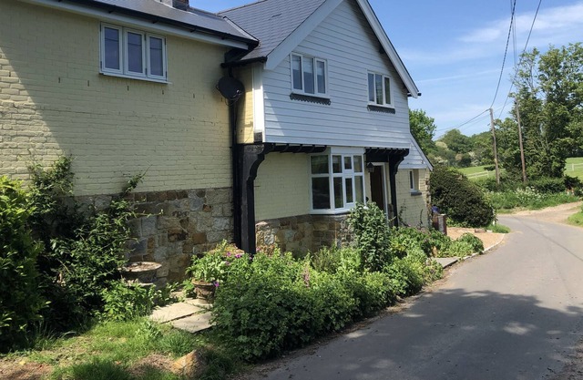Beautifully recently renovated country cottage