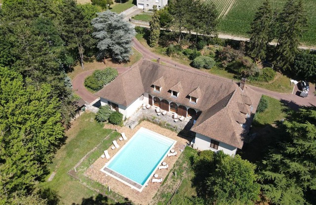 Belle demeure de 500m2 avec 6 chambres