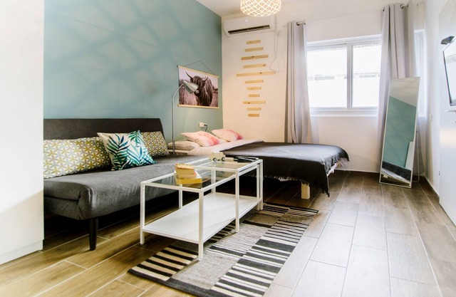 Beta Studios ApartHotel