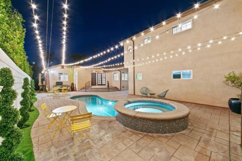 Beverly Grove Spanish Oasis with Pool and detached Guest House