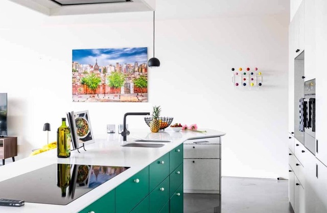 Big designed app heart of Brussels