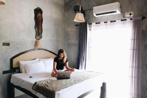 Birds of Paradise Surf and Yoga Boutique & Retreat