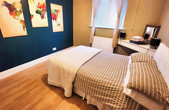 Birmingham - Bungalow - Sleeps6 - Garden - Parking