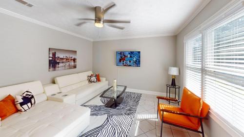 Blissful Townhouse Retreat