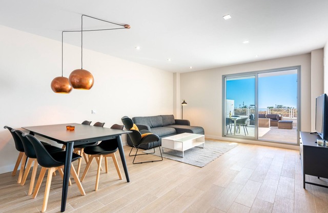 Blossom - Modern 2 bedroom apartment within walking distance to Benalmadena Pueblo