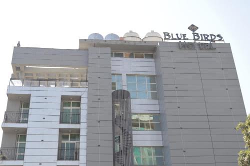Blue Birds International Hotel