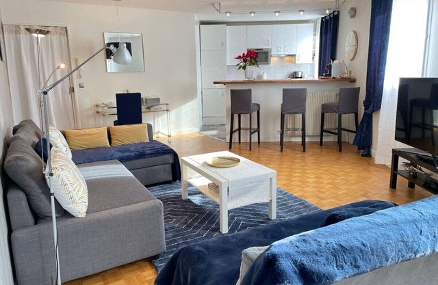 Blue Haven Sèvres Park view