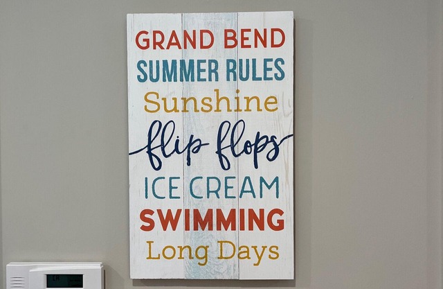 *Blue Pearl Beach House* in Grand Bend nLower Unit