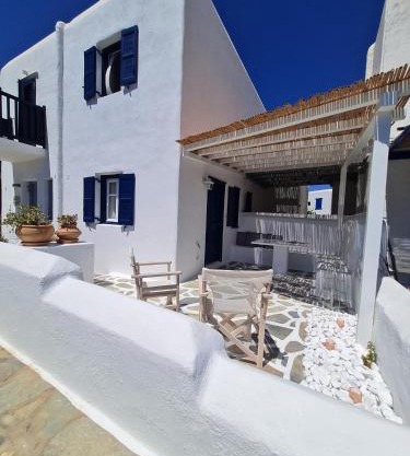 Blue Pearl Maisonette