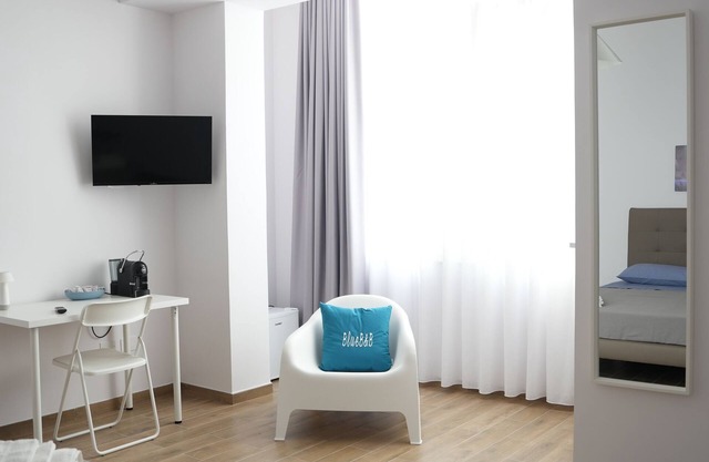 BlueB&B