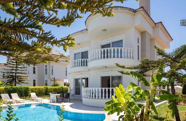 BlueHomes Villa's Örin