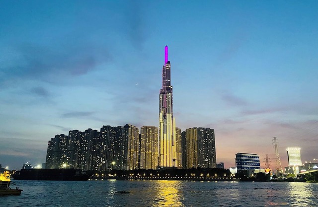 Bluesky Landmark 81 Paradise Vacation