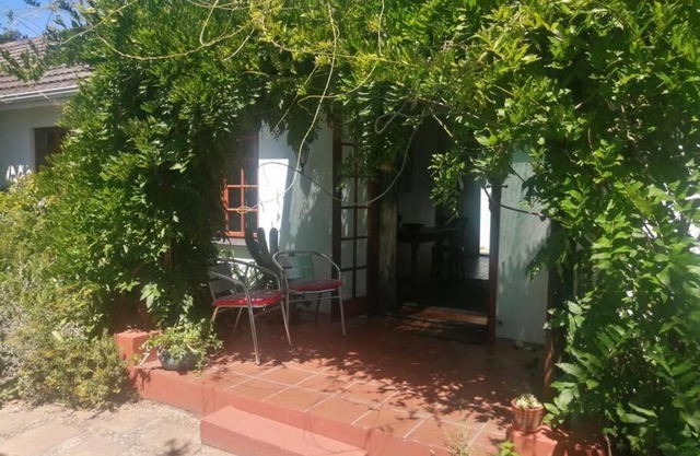 Botanical garden cottage on the foot of the Helderberg