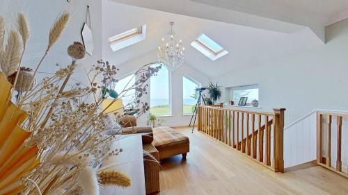 Botany Bay Beach House - Stunning Sea Views