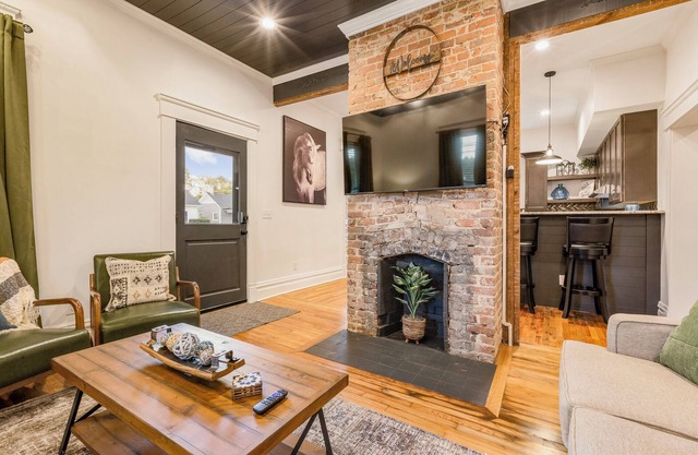 Bourbon Trail 3-bedroom house in Frankfort 1.5 Miles to Buffalo Trace