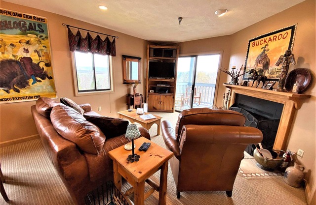 BR260 Perfect for 2 couples! Summer Pool!