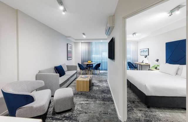 Brady Apartment Hotel Flinders Street