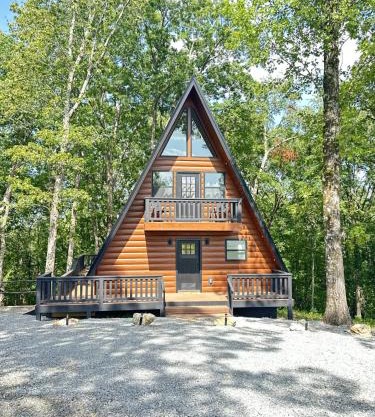Brand New Fox Hill Cabin Where Country Charm nearby Hot Springs