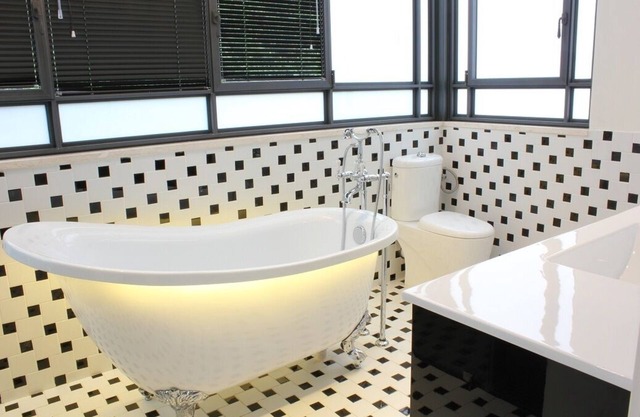 Brand New Renovated 2BR Apt, Sleeps 5