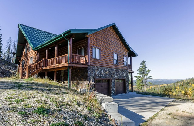 Breathtaking Views Overlooking Spearfish Canyon on 4 Acres close to Trails! H