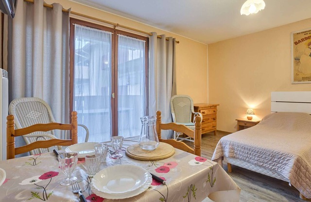 Bright T1 bis apartment with balcony, parking, and Wifi - 2 people