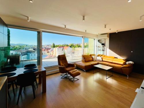 Brno City Center Apartment with parking and a big terrace