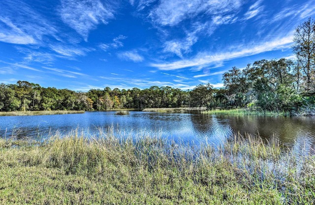'Brookside' Waterfront Home w/Kayaks & Deck!