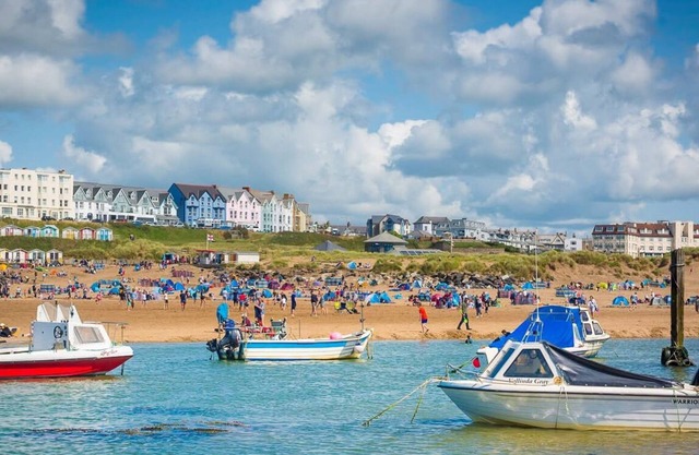 Bude - Cabin - Sleeps 6 - Parking - Pool