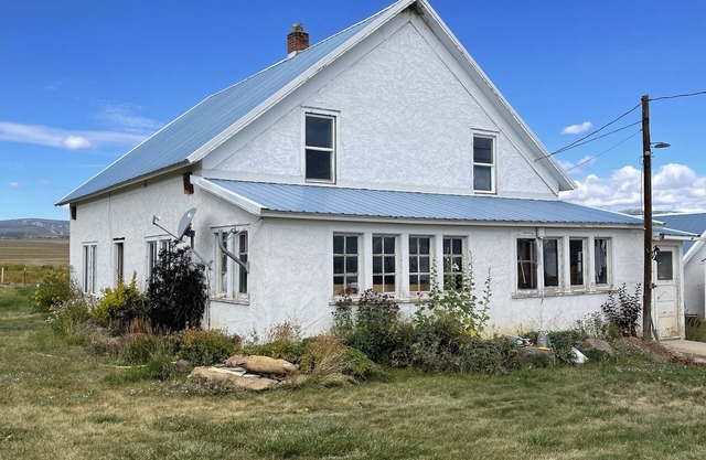 Buff Pass Getaway, and reindeer ranch