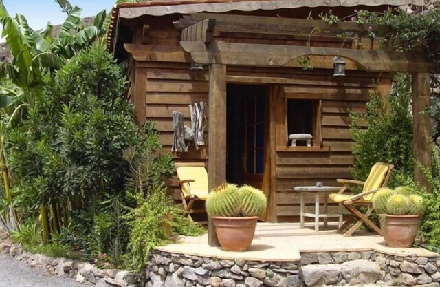 Bungalow in Maspalomas with communal pool