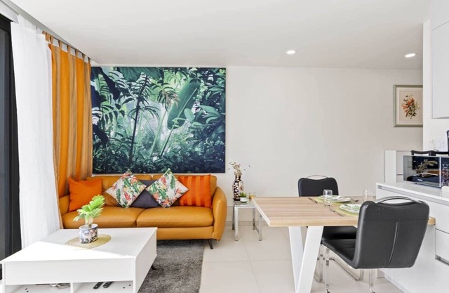 C326 - Beautiful Apartment With Balcony