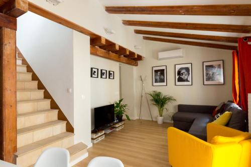 CA3 - Duplex de dos dormitorios en el Centro Histórico con garaje