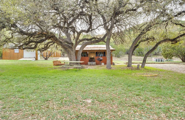 'Cabana Luna' Cabin w/Deck, Swing & Fire Pit!