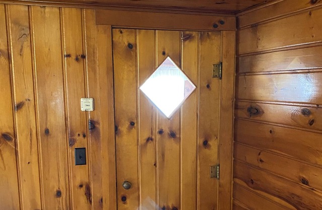 Cabin, Chippewa Lake frontage