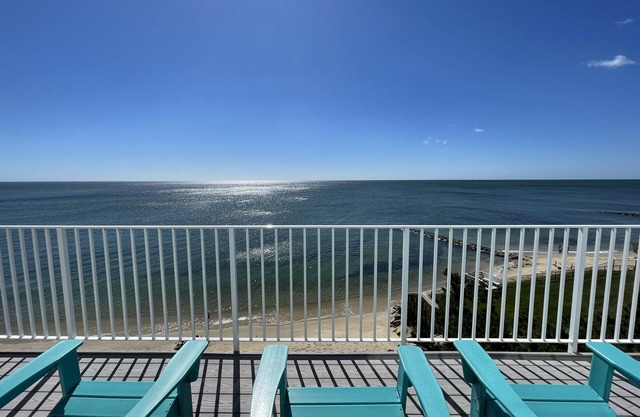 Cape Cod Oceanfront New Penthouse w Ocean View & Private Beach! [in Building B]