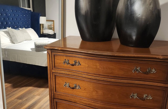 Capitol House "Sophisticated Comfort, Tasteful Tranquility, Culinary Elegance"