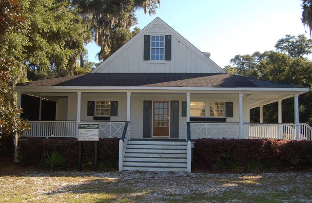 Captain's Cabin Historic Darien Ga