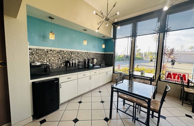 Casa Blanca Hotel - Orange