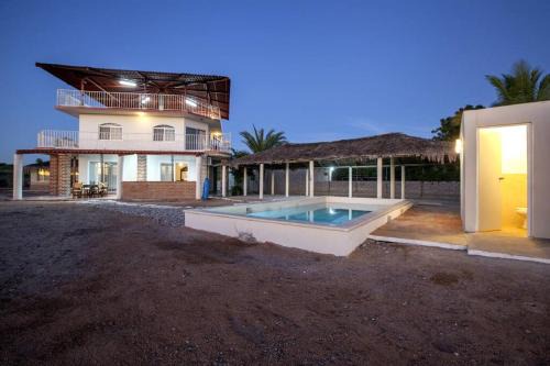 Casa Centenario: Lovely 3br home w/heated Pool great for families