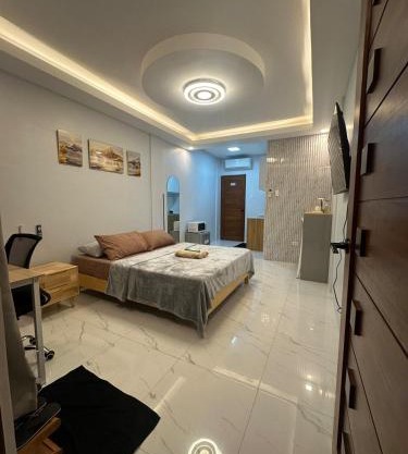 Casa Leveria Unit 3 with Patio, Inquire Parking Availability
