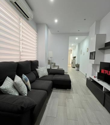 Casa moderna en Manises con 2 terrazas