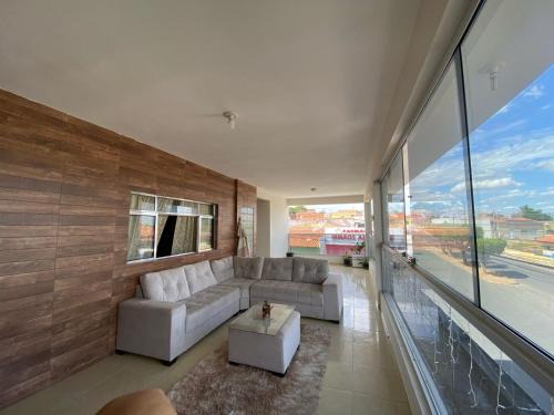 Casa privada 3 quartos ótima localização