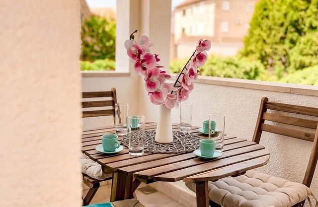 Central Apartment Bol