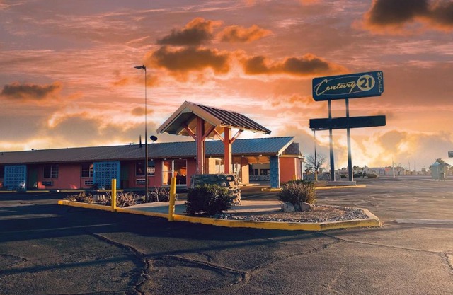 Century 21 Motel