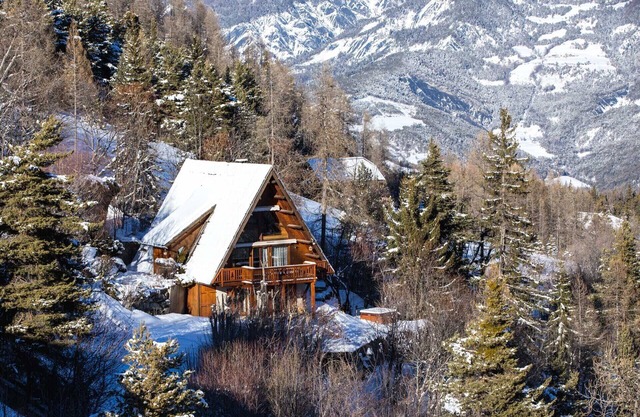 Chalet 10/12p in Pra-Loup 1580 -120m from cable car