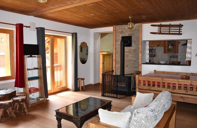 Chalet, 300m from ski slopes, ski locker, 80m², Pralognan-la-Vanoise