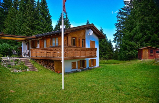 Chalet Brambrüesch near Lenzerheide and Chur