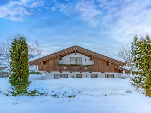Chalet in Kirchberg near Ski Lift